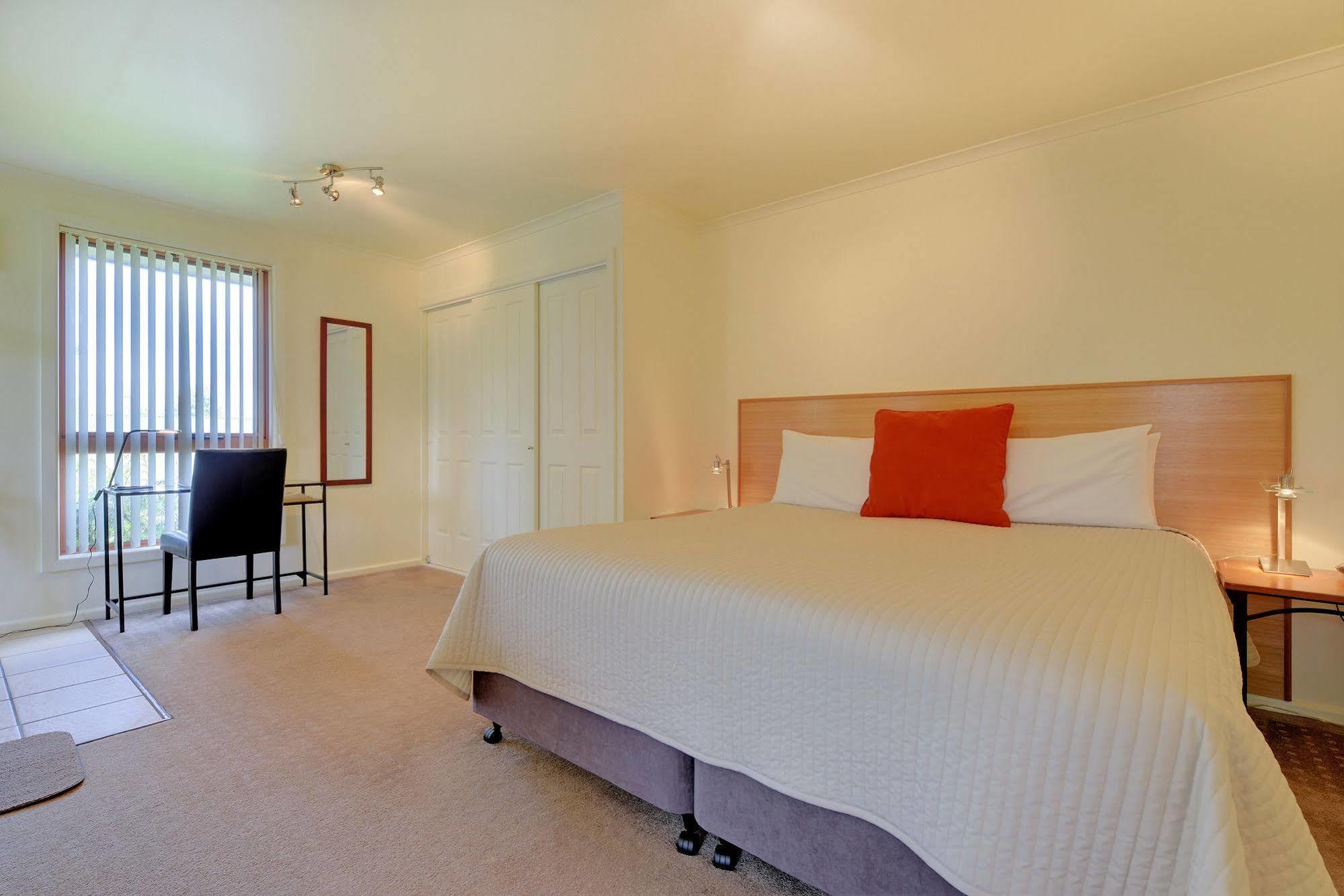 Aloft Boutique Accommodation Strahan Eksteriør billede